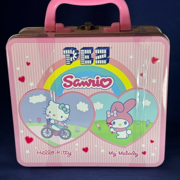 Hello Kitty & My Melody Pez, Sanrio, metal lunchbox style container New/unopened - Picture 2 of 15